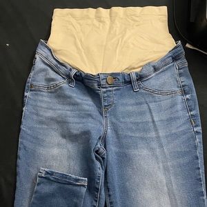 Maternity jeans